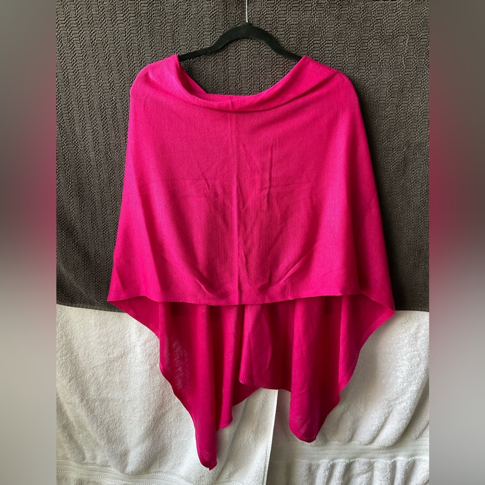 New York & Company Fuchsia Poncho - Picture 5 of 8